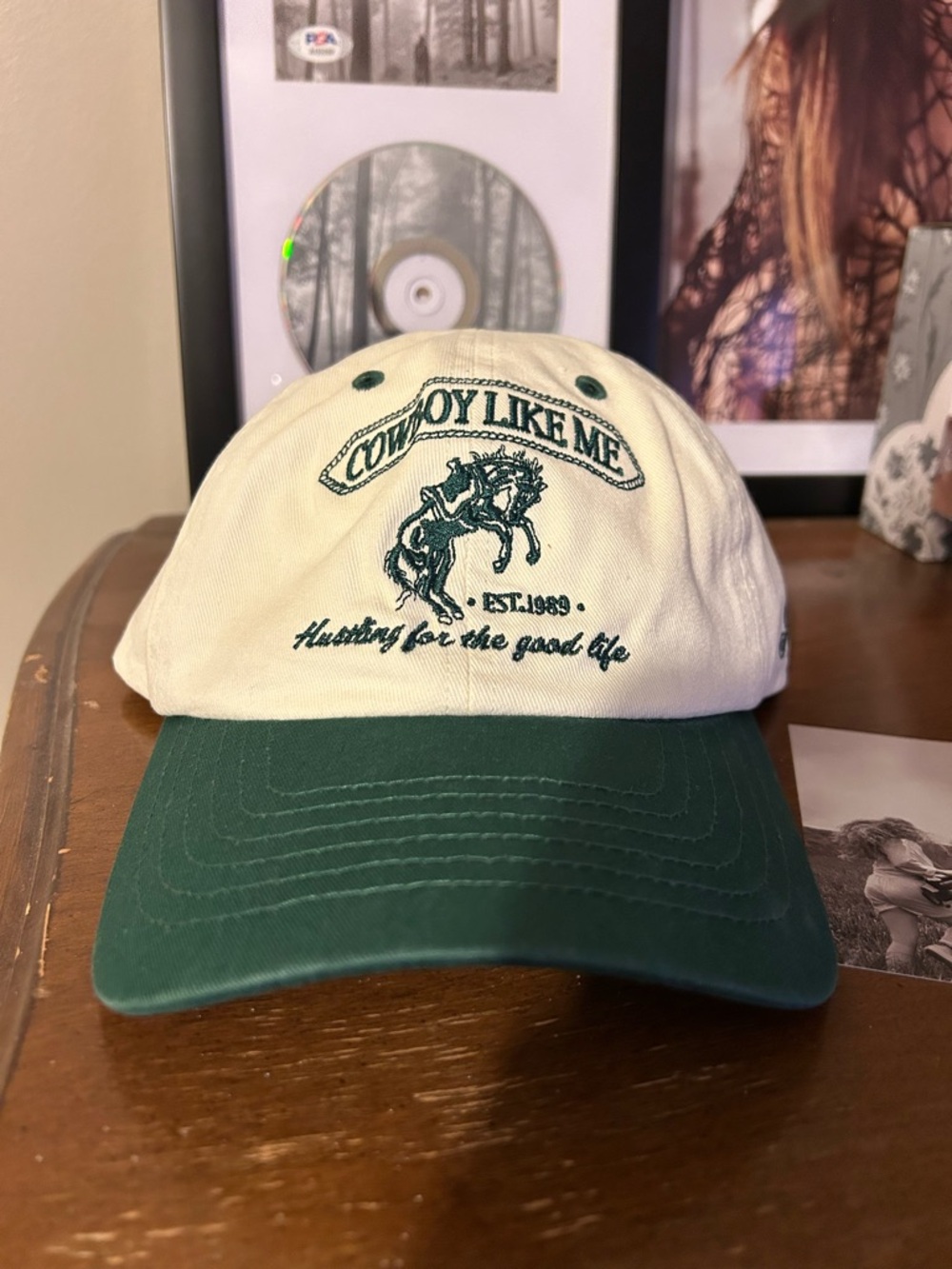 Taylor Swift Cowboy Like Me hat - Picture 2 of 4